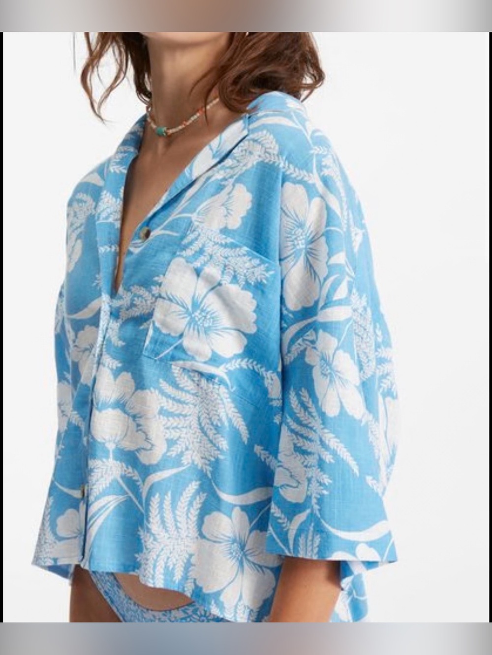 Billabong- Floral All Good Button Up Shirt. 100% cotton. Women’s. Size Medium